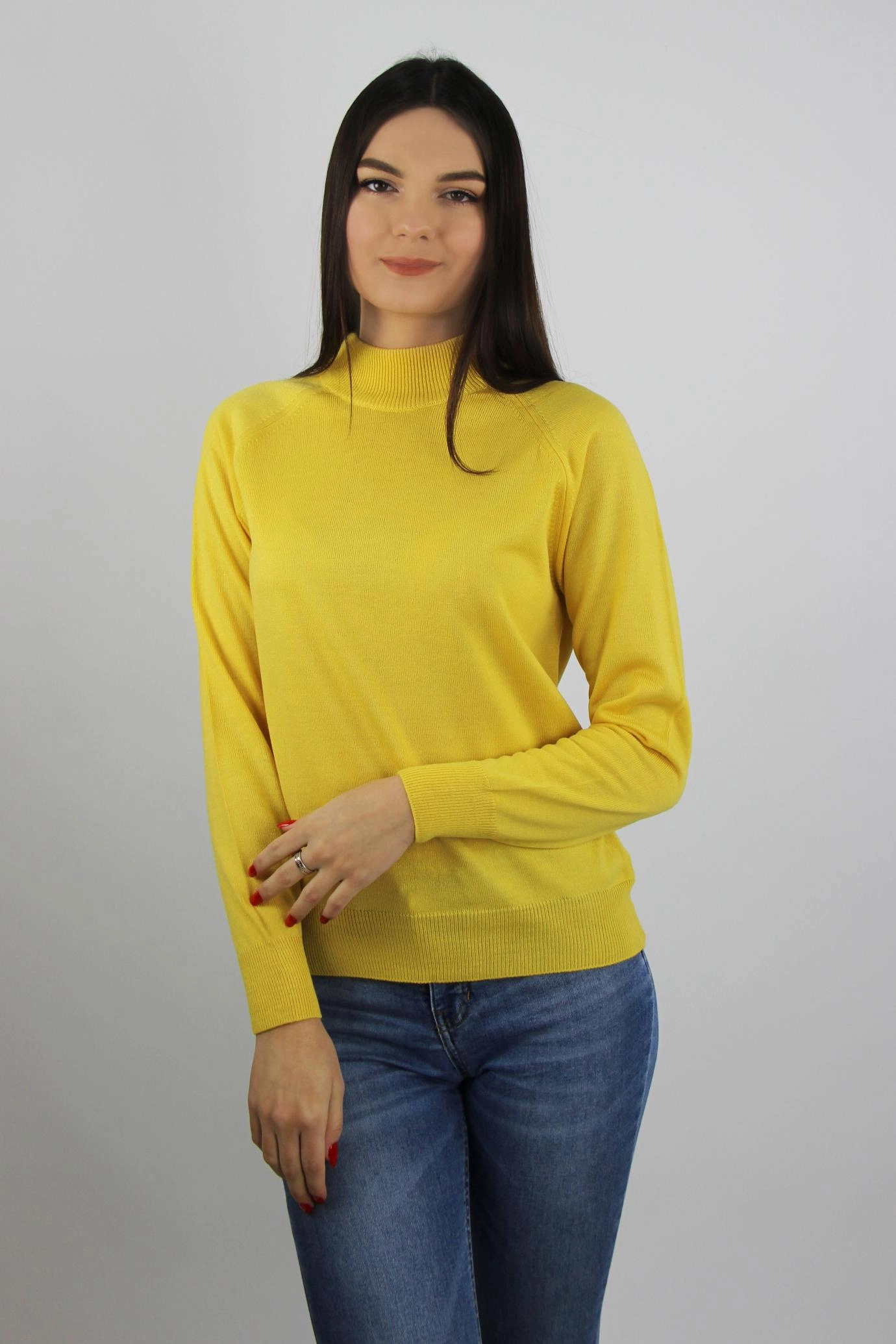 Желтая примула